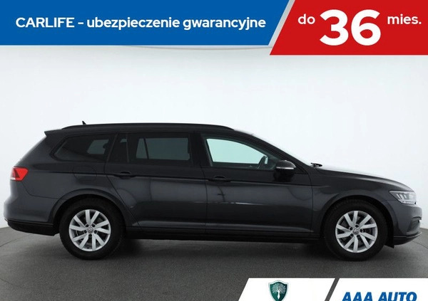 Volkswagen Passat cena 76000 przebieg: 113845, rok produkcji 2020 z Brusy małe 211